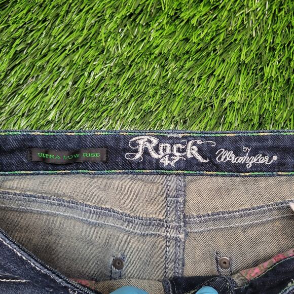 Y2K Wrangler Rock 47 Shorts Low Rise Shorts Womens 2 (Tag Junior 5) Embellished - Picture 7 of 8